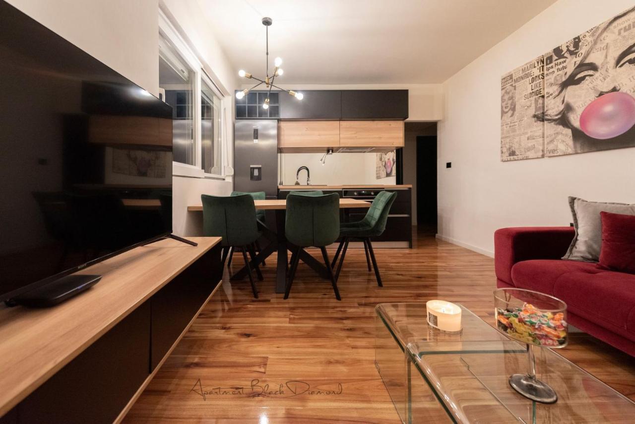 Apartment Black Diamond Ražanac Buitenkant foto