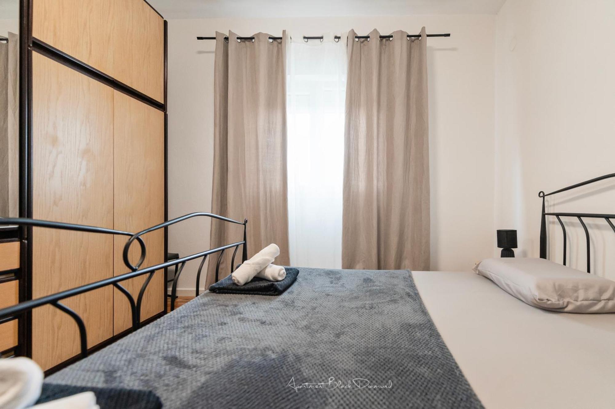 Apartment Black Diamond Ražanac Buitenkant foto